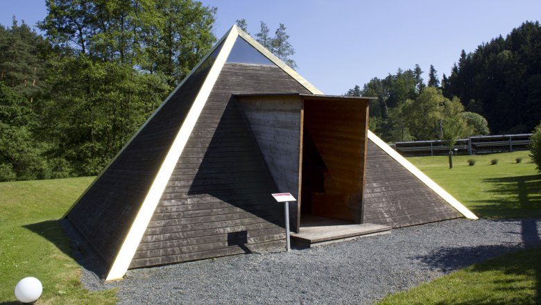 Energiepyramide, &copy; Hotel-Restaurant Liebnitzmuehle GmbH & Co KG