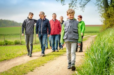 Wandern im Naturpark, © Matthias Ledwinka